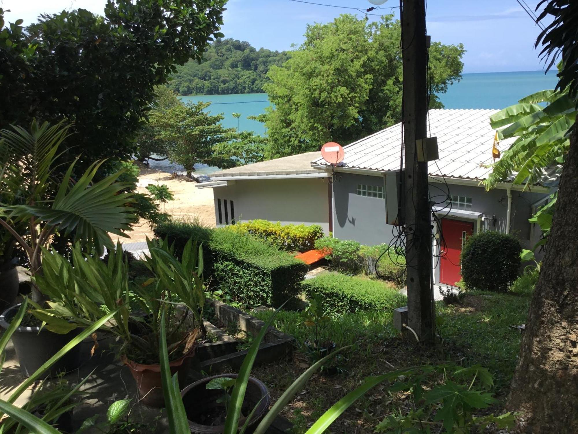 Koh Sirey Beachfront Pool Villa Phuket Exterior photo