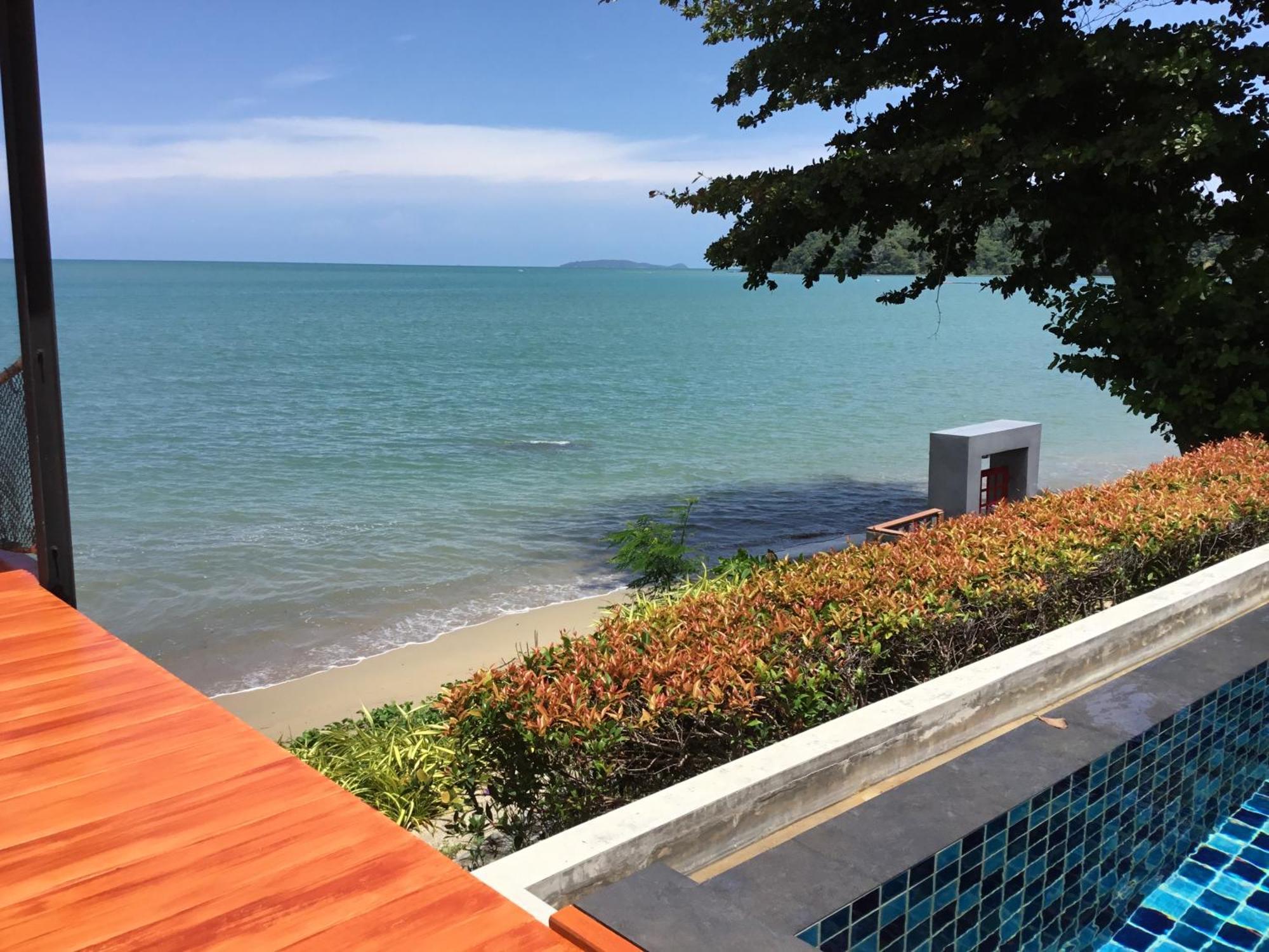 Koh Sirey Beachfront Pool Villa Phuket Exterior photo